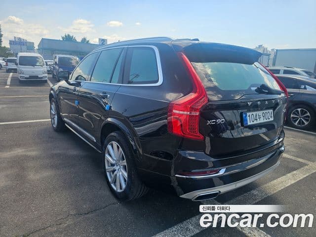 Volvo XC90 2019 — фото 10 из 17