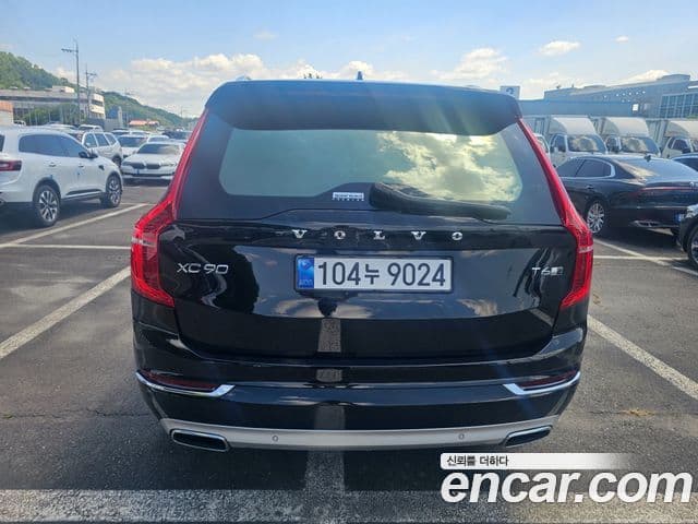 Volvo XC90 2019 — ფოტო 6/17