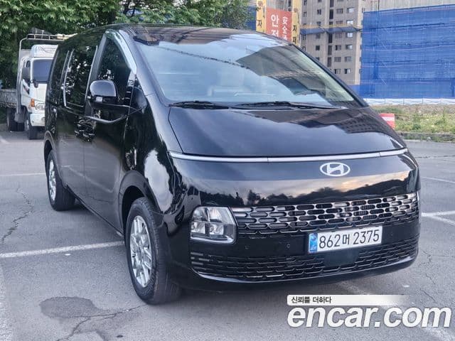 Hyundai Staria 2025 — фото 1 из 19