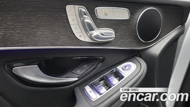 Mercedes-Benz GLC-Class 2020 — Şəkil 4/32