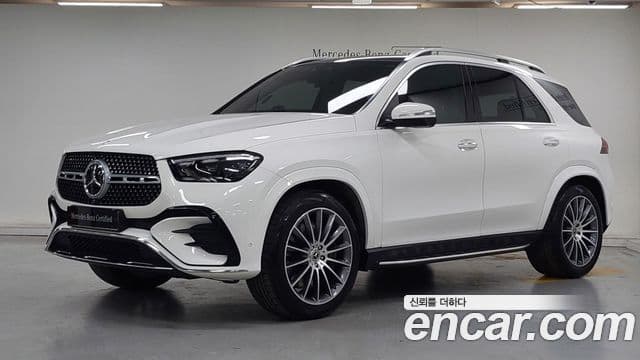 Mercedes-Benz GLE-Class 2024 — Şəkil 10/17