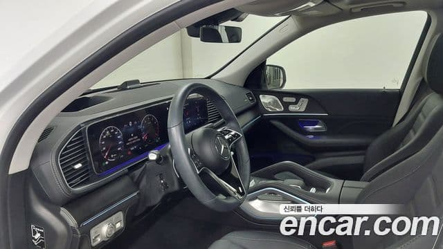 Mercedes-Benz GLE-Class 2024 — Şəkil 8/17