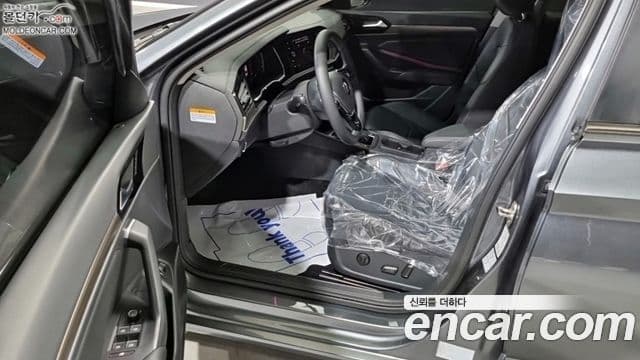 Volkswagen Jetta 2021 — ფოტო 6/17