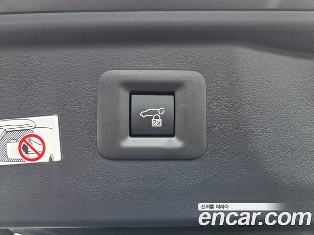Toyota Alphard 2024 — Фото 19/20