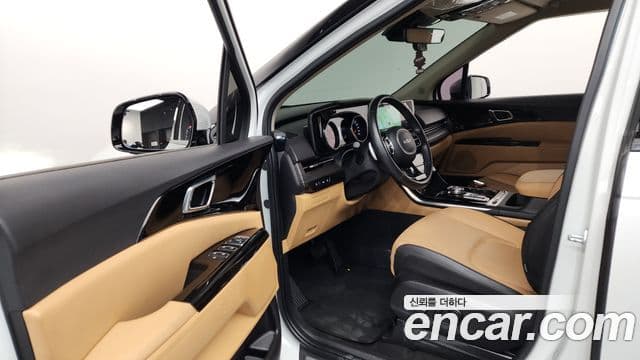Kia Carnival 2022 — Фото 10/20