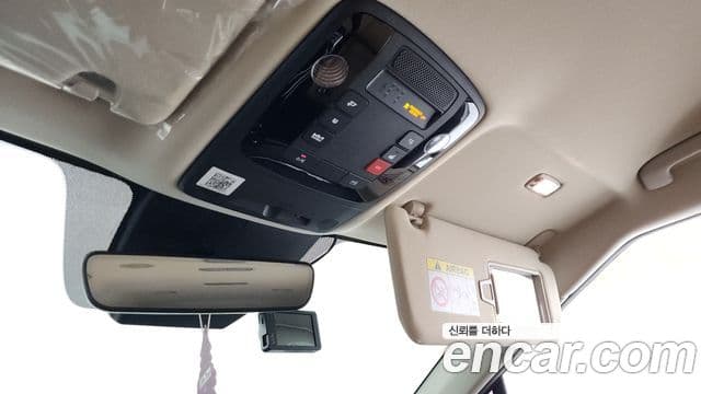 Kia Carnival 2022 — Фото 19/20