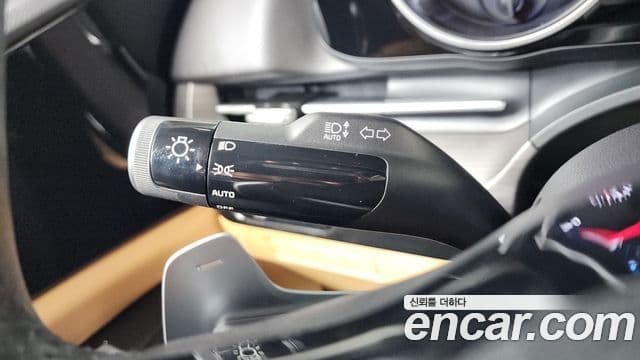 Kia Carnival 2022 — Photo 23/36