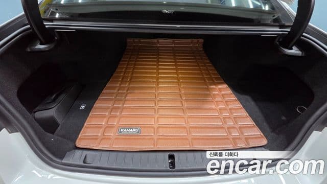 BMW 7 Series 2020 — Şəkil 18/20