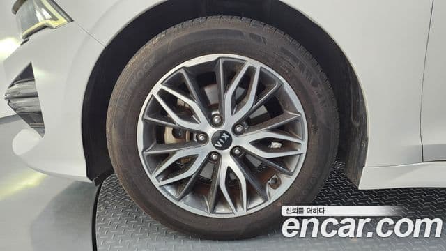 Kia K5 2020 — Photo 13/20