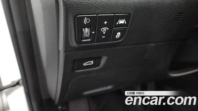 Kia K5 2020 — Photo 9/20