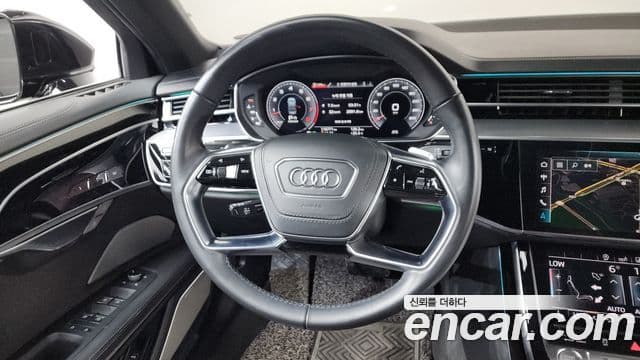 Audi A8 2019 — Şəkil 13/20
