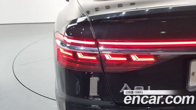 Audi A8 2019 — Photo 31/43