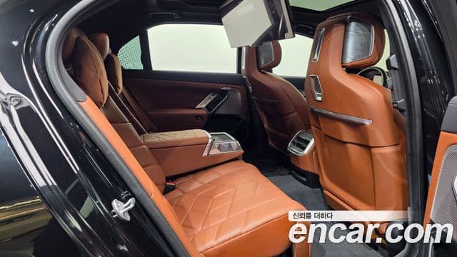 BMW 7 Series 2024 — ფოტო 11/20