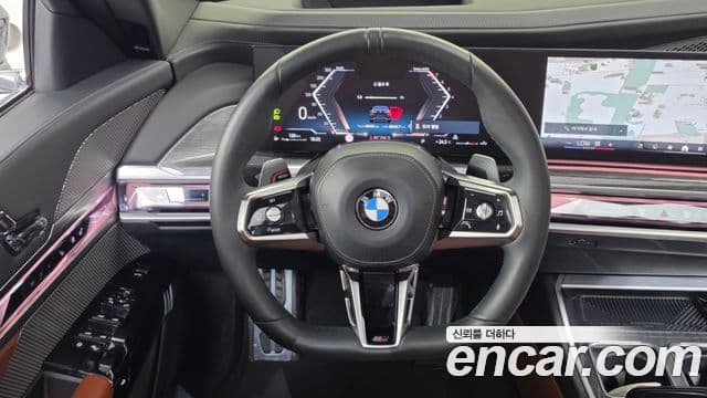 BMW 7 Series 2024 — ფოტო 12/20