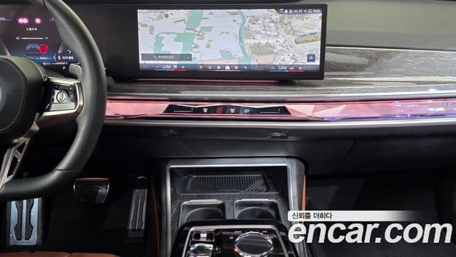 BMW 7 Series 2024 — ფოტო 13/20