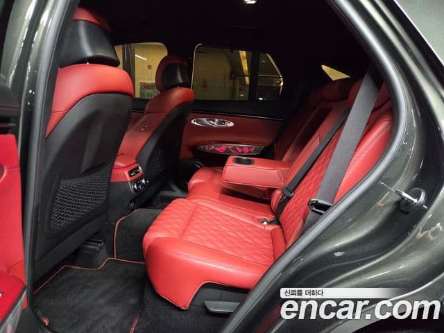 Genesis GV70 2023 — ფოტო 6/20