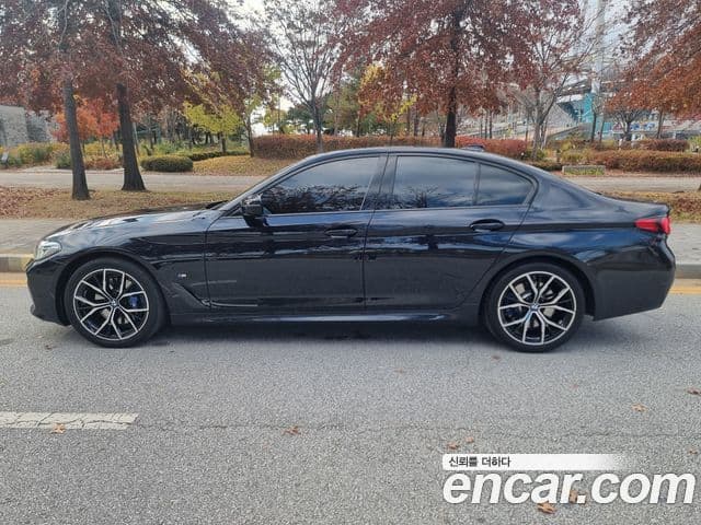 BMW 5 Series 2023 — Photo 2/20