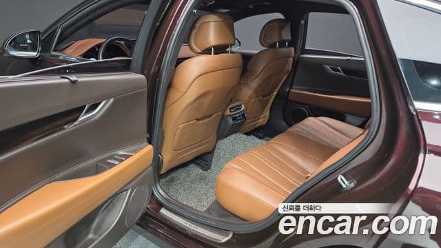 Genesis Electrified G80 2021 — Şəkil 12/20
