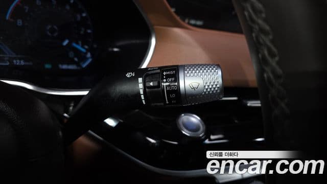 Genesis G80 2021 — ფოტო 19/35