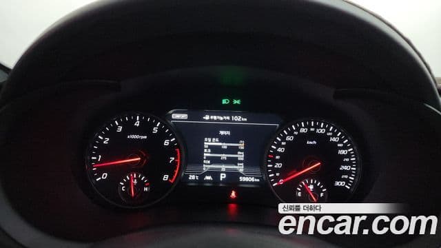 Kia Stinger 2019 — Şəkil 8/20