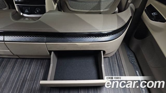 Kia Carnival 2022 — Şəkil 14/20