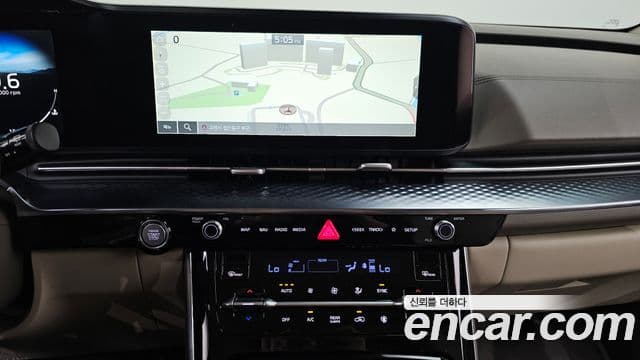 Kia Carnival 2022 — Şəkil 19/20