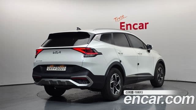 Kia Sportage 2022 — ფოტო 2/20