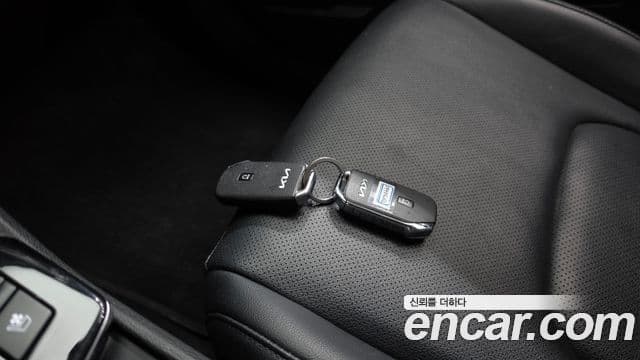 Kia Sportage 2022 — ფოტო 15/20
