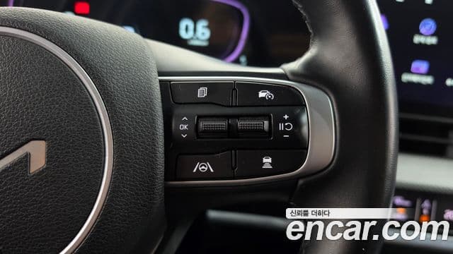 Kia Sportage 2022 — ფოტო 16/20