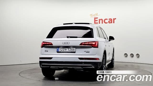 Audi Q5 2022 — ფოტო 11/20