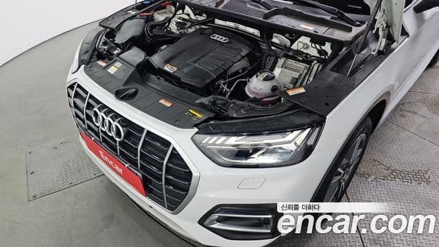 Audi Q5 2022 — ფოტო 9/20