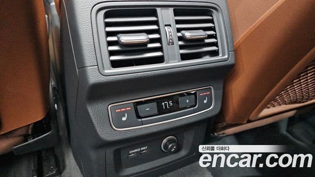Audi Q5 2022 — ფოტო 19/20