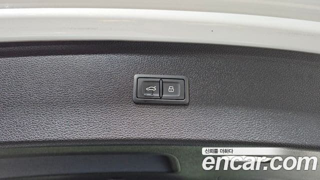 Audi Q5 2022 — ფოტო 8/20