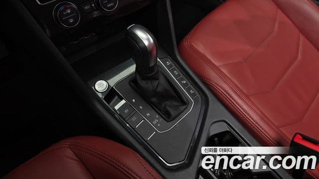 Volkswagen Tiguan 2020 — ფოტო 20/20