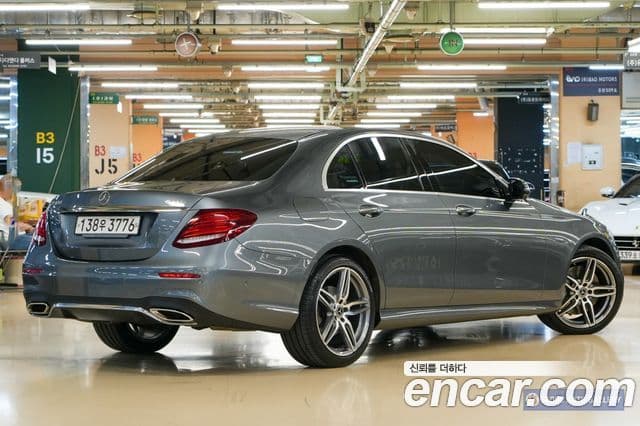 Mercedes-Benz E-Class 2020 — Şəkil 1/20