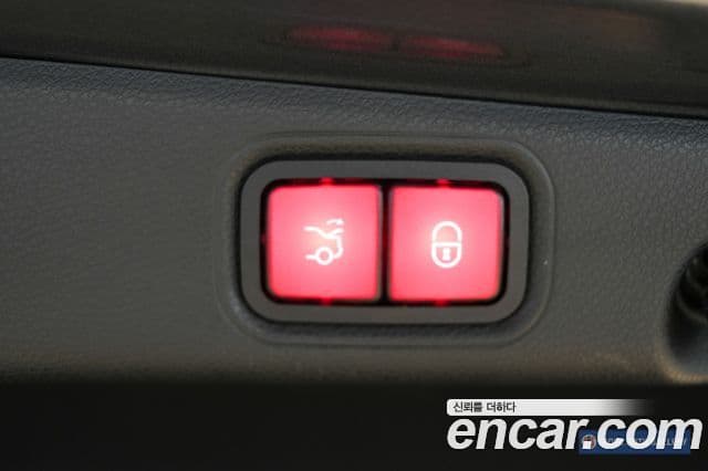 Mercedes-Benz E-Class 2020 — Şəkil 19/20