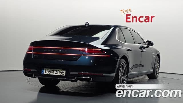 Genesis G90 2022 — ფოტო 2/20