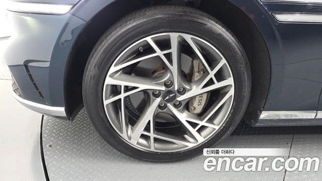 Genesis G90 2022 — ფოტო 2/38