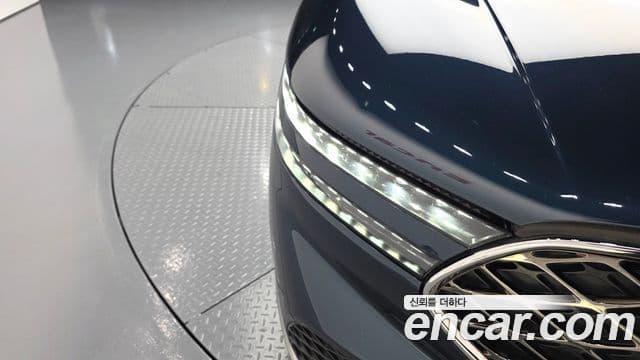 Genesis G90 2022 — ფოტო 11/38