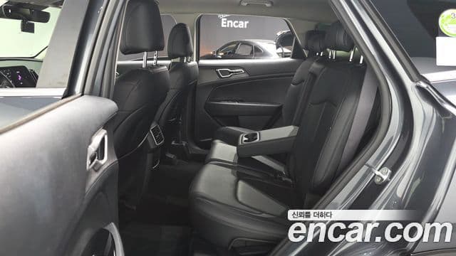Kia Sportage 2022 — ფოტო 28/31