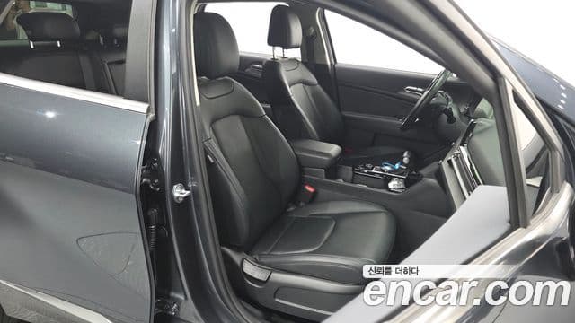 Kia Sportage 2022 — ფოტო 7/31