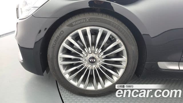 Kia The K9 2019 — ფოტო 4/20
