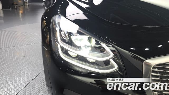 Kia The K9 2019 — Photo 20/35