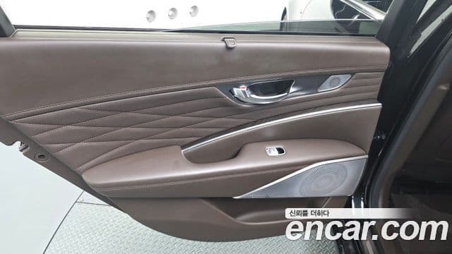Kia The K9 2019 — Photo 7/35