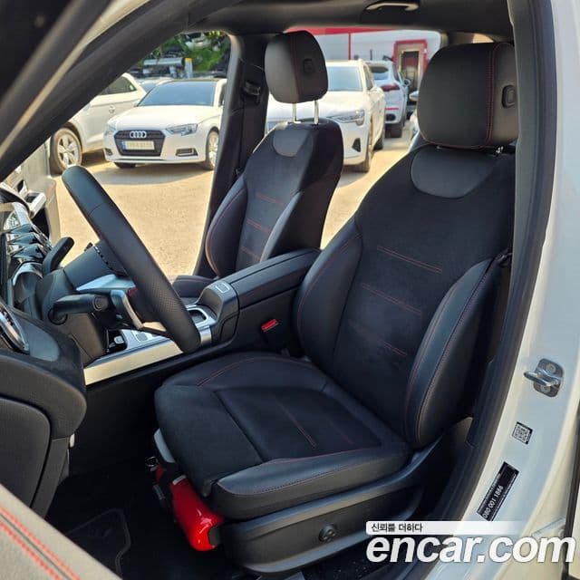 Mercedes-Benz EQB 2024 — ფოტო 3/20