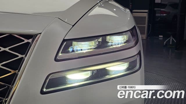 Genesis GV80 2023 — Photo 10/38