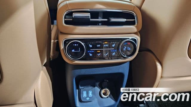 Genesis GV80 2023 — Photo 15/38