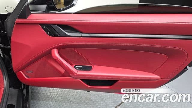 Porsche 911 2024 — Photo 8/30