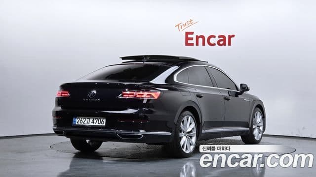 Volkswagen Arteon 2023 — ფოტო 2/20
