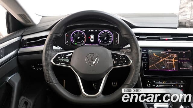 Volkswagen Arteon 2023 — ფოტო 13/20